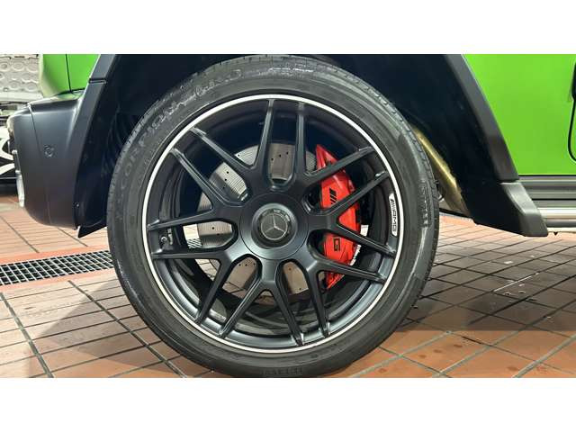 GクラスAMG G63 マグノヒーロー エディション 4WD