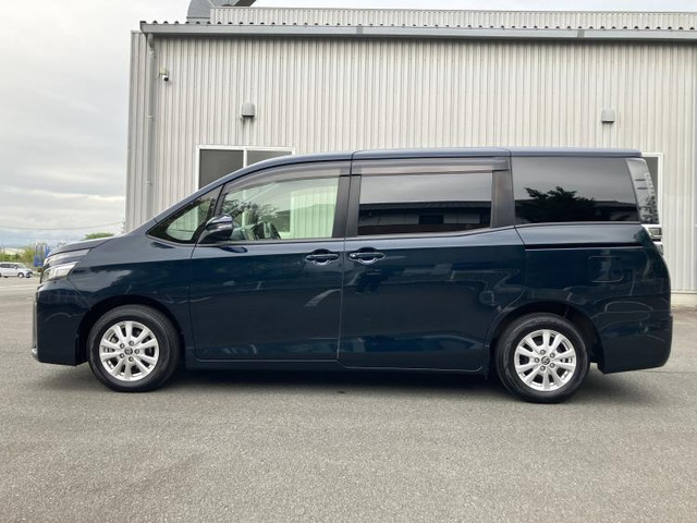 ヴォクシー2.0 V