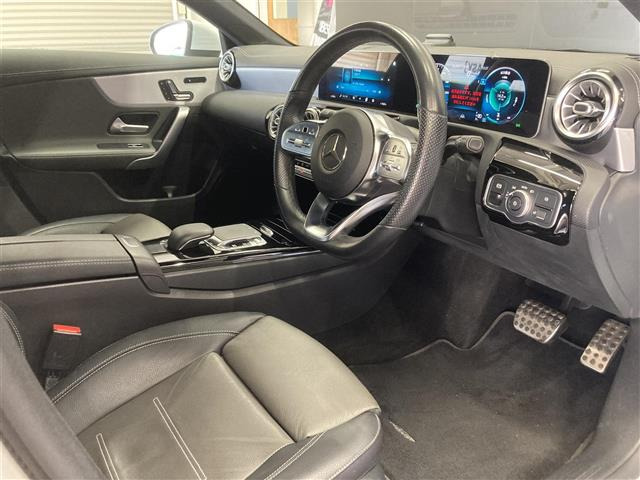 CLAクラスCLA200d AMGライン