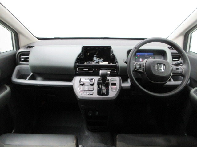 フリード1.5 e:HEV クロスター