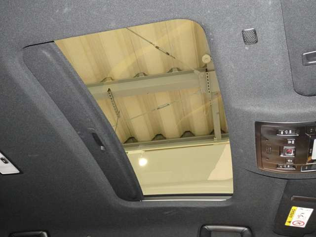 NX300 Fスポーツ 4WD