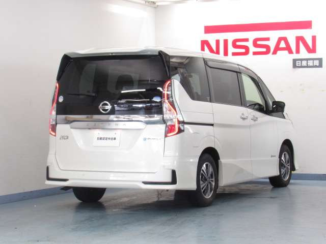 セレナ1.2 e-POWER ハイウェイスターV