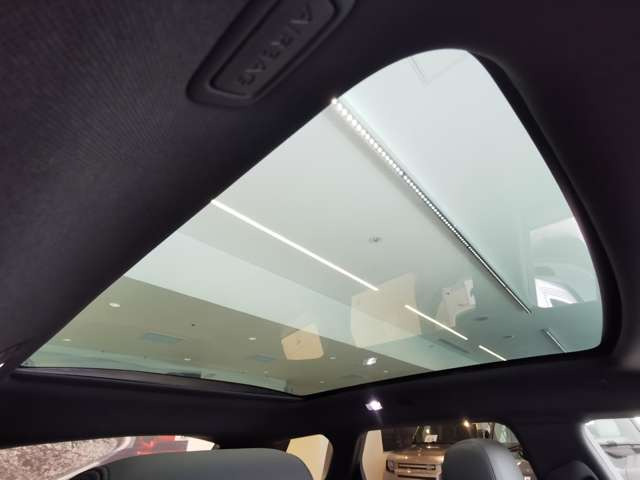 レンジローバーイヴォークダイナミック HSE 1.5L P300e PHEV 4WD