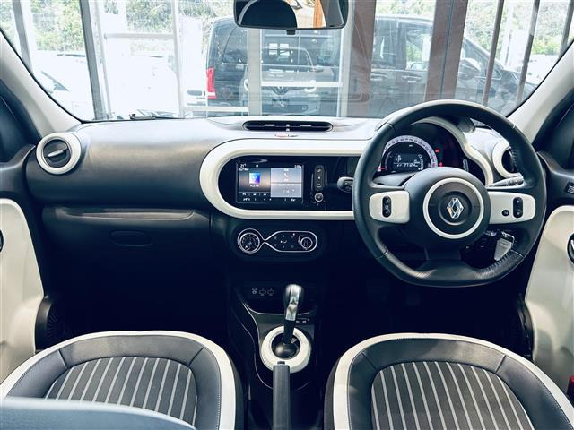 トゥインゴインテンス リミテ