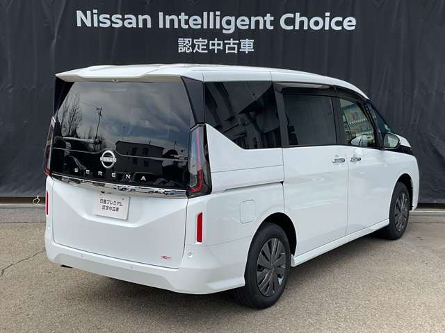 セレナ2.0 X 送迎タイプ 4WD