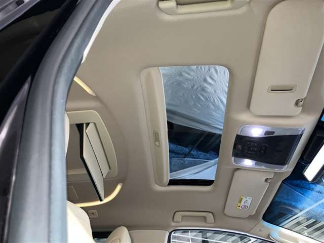 アルファードハイブリッド 2.5 エグゼクティブ ラウンジ S E-Four 4WD