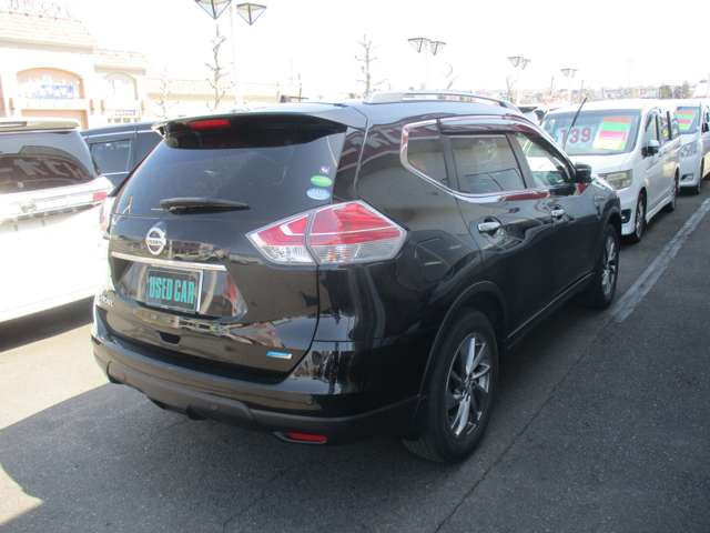 エクストレイル2.0 20Xt エマージェンシーブレーキパッケージ 4WD 3列車