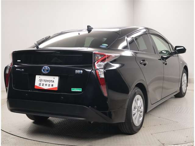 プリウス1.8 S セーフティ プラス