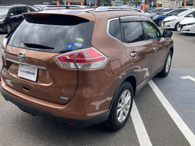 エクストレイル2.0 20Xt エマージェンシーブレーキパッケージ