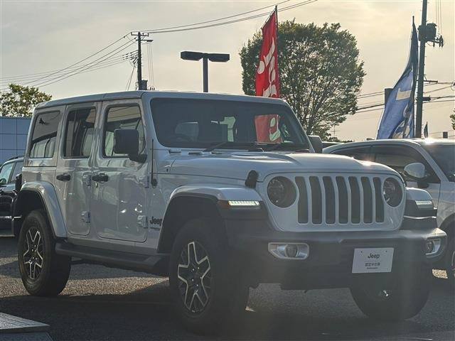 ラングラーアンリミテッド サハラ 4WD