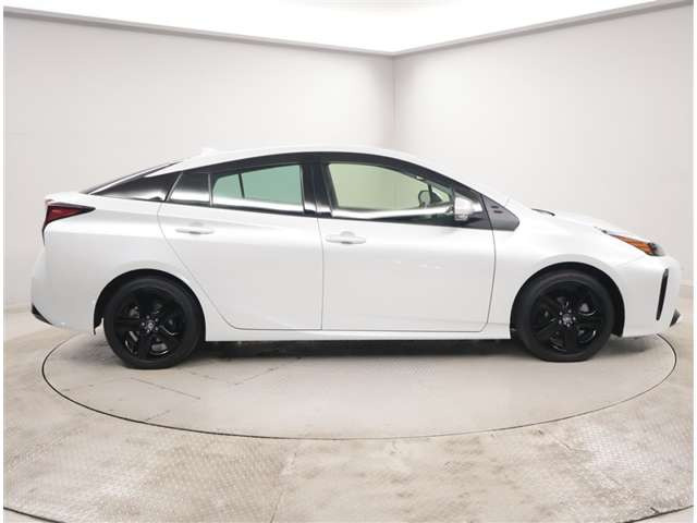 プリウス1.8 A ツーリングセレクション ブラックエディション