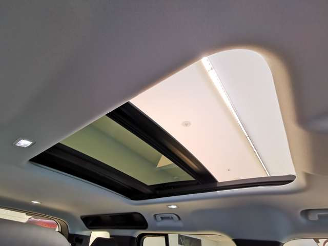 ディフェンダー110 S 3.0L D350 ディーゼル 4WD