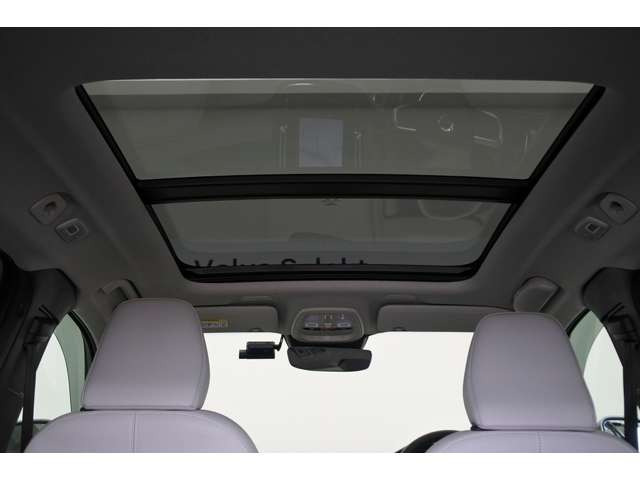 XC40ウルトラ B4 AWD 4WD