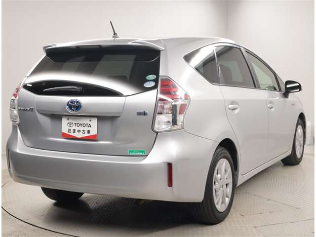 プリウスα1.8 S チューンブラックII