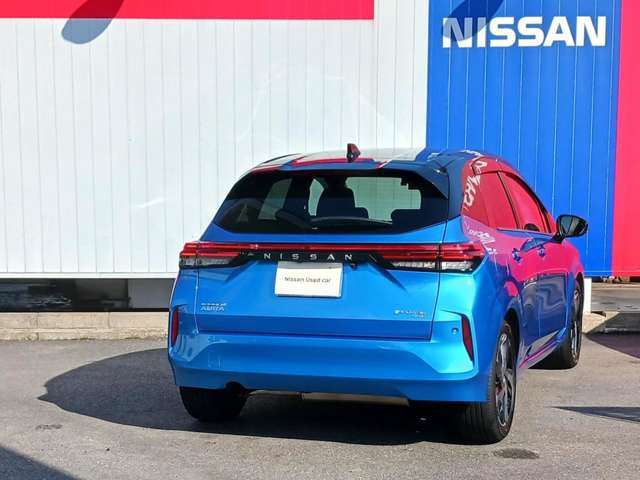 ノートオーラ1.2 G FOUR レザーエディション 4WD