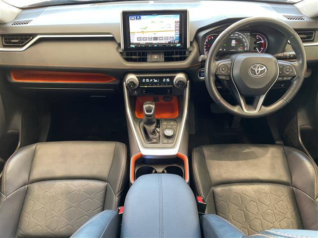 RAV42.0 アドベンチャー 4WD