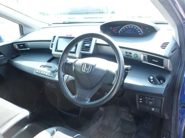 フリード1.5 G ジャストセレクション