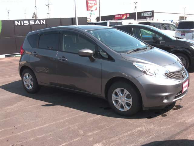 ノート1.2 X FOUR 4WD