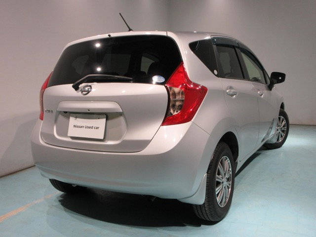 ノート1.2 X FOUR Vセレクション プラスセーフティ 4WD