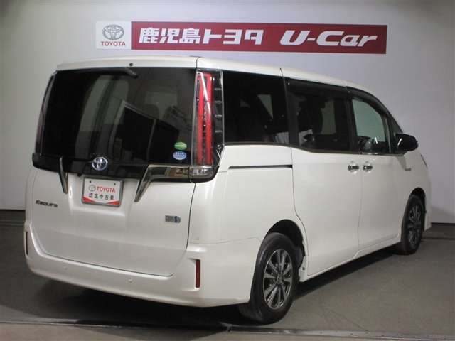 エスクァイアハイブリッド1.8 Gi プレミアムパッケージ ブラックテイラード