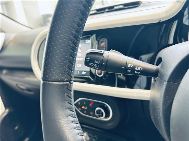 トゥインゴインテンス リミテ