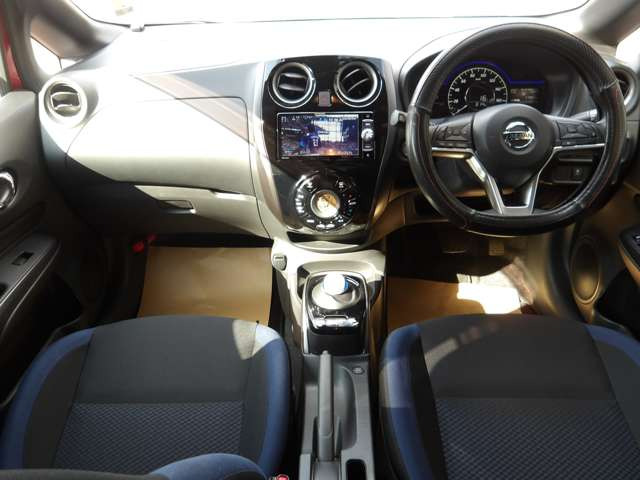 ノート1.2 e-POWER X FOUR ブラックアロー 4WD