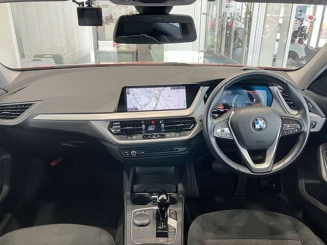 1シリーズ118i DCT