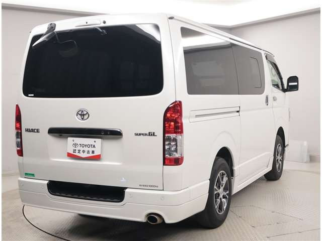 ハイエースバン