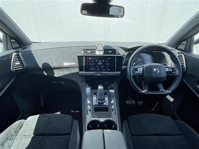 DS7クロスバックパフォーマンスライン ブルーHDi ディーゼル