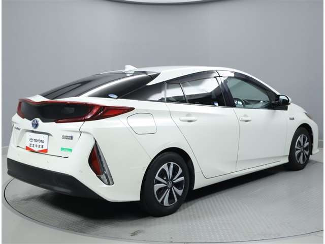 プリウスPHV1.8 A