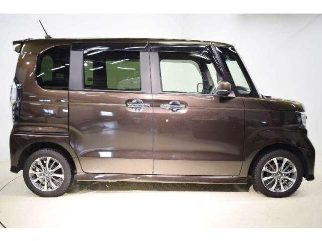 N-BOXカスタムL 4WD