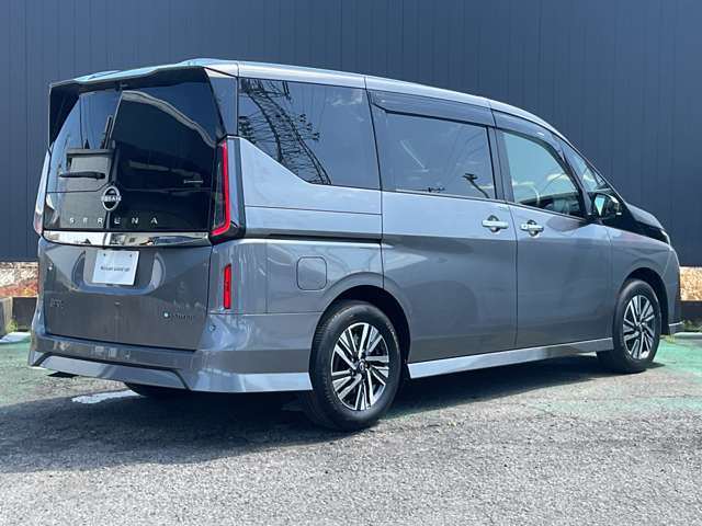 セレナ1.4 e-POWER ハイウェイスターV