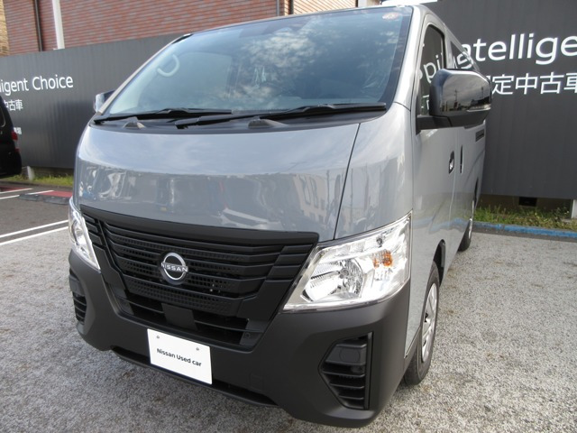 キャラバン2.4 プレミアム GX ロング アウトドア ブラックエディション ディーゼル 4WD