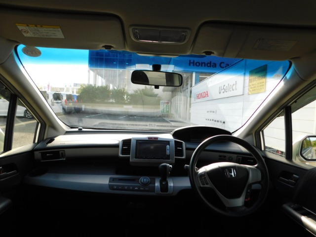 フリードハイブリッド1.5 ジャストセレクション