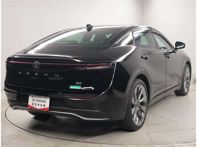 クラウンクロスオーバー2.5 G アドバンスト レザー パッケージ E-Four 4WD