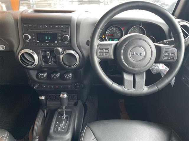 ラングラーアンリミテッド サハラ 4WD