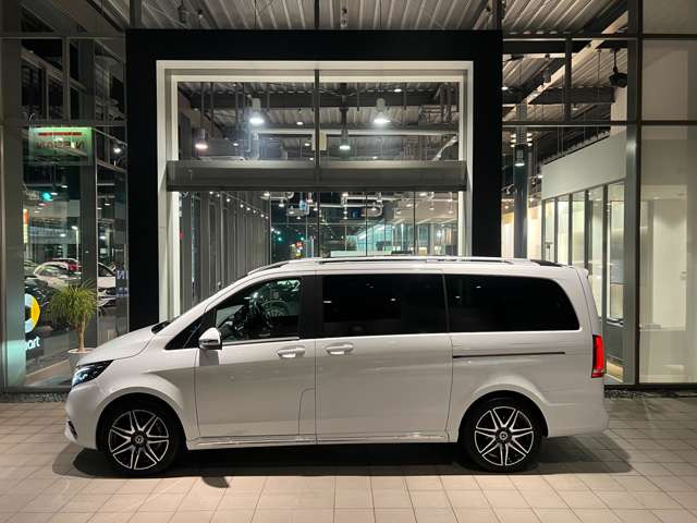 VクラスV220d アバンギャルド ロング AMGラインパッケージ