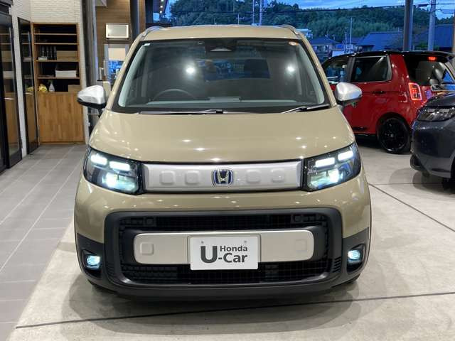 フリード1.5 e:HEV クロスター