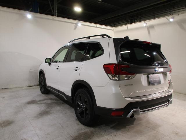 フォレスター1.8 STI スポーツ 4WD