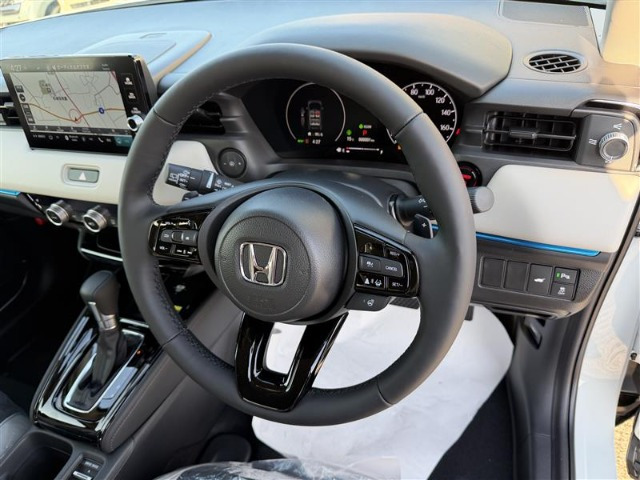 ヴェゼル1.5 e:HEV Z プレイパッケージ