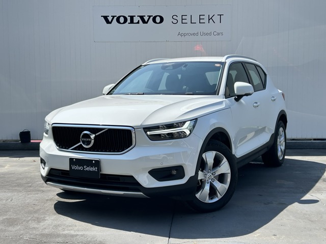 XC40B4 AWD モメンタム 4WD
