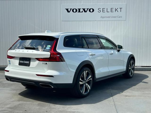 V60クロスカントリーT5 AWD プロ 4WD