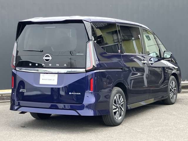 セレナ1.4 e-POWER ハイウェイスターV