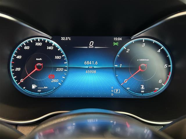 GLCクーペ220d 4マチック AMGライン 4WD