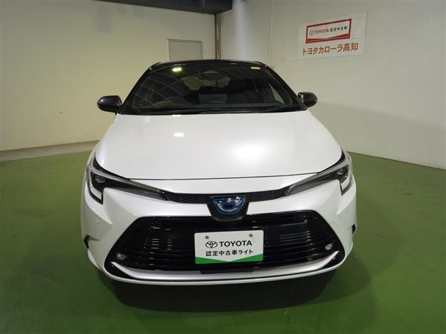 カローラツーリング1.8 ハイブリッド W×B