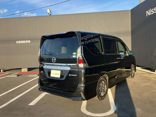 セレナ1.2 e-POWER ハイウェイスターV