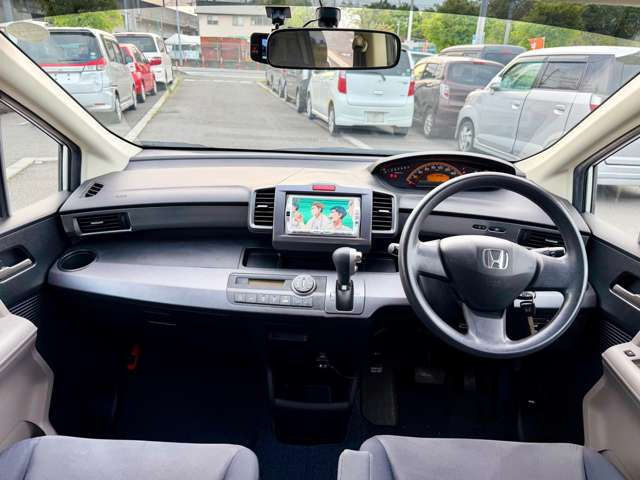 フリード1.5 G ジャストセレクション