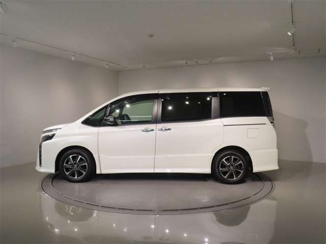 ヴォクシー2.0 ZS 煌III