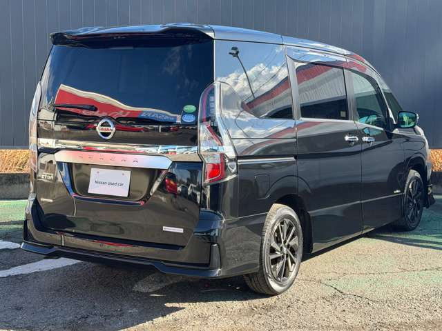 セレナ2.0 ハイウェイスターV アーバンクロム