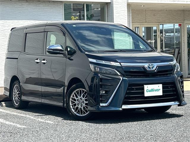 ヴォクシー1.8 ハイブリッド ZS 煌III